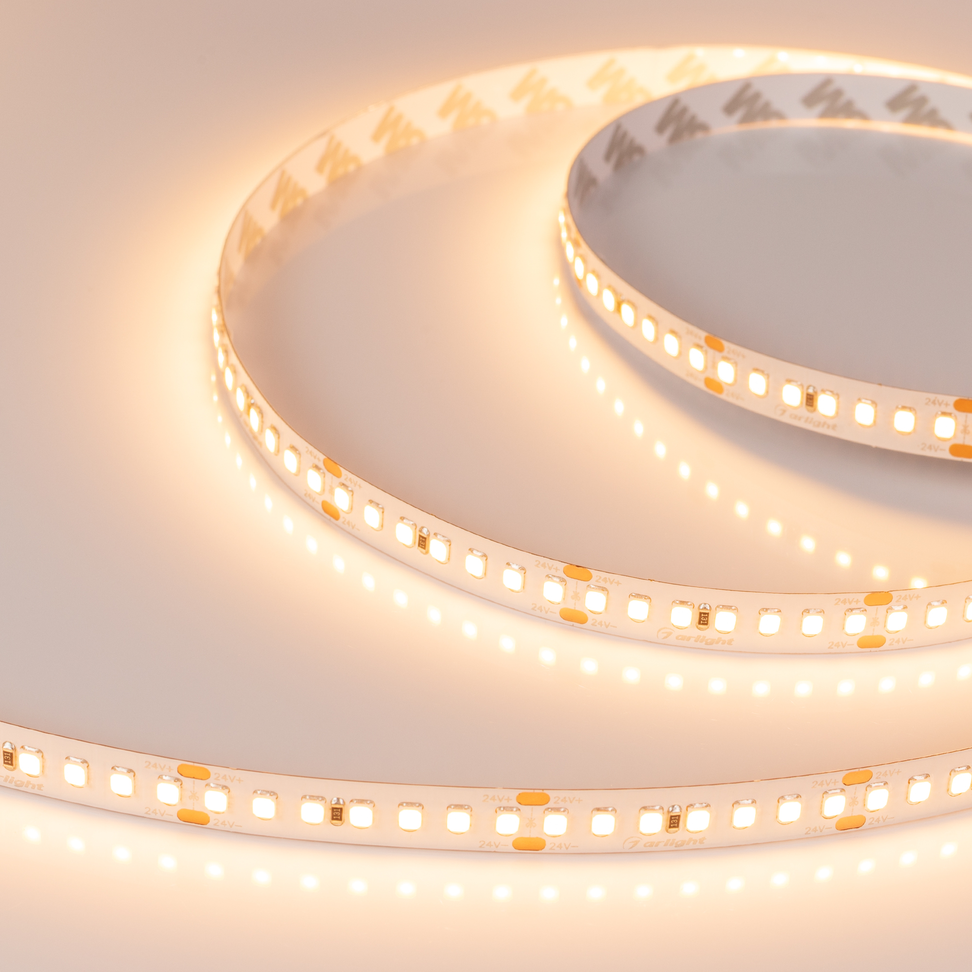 Светодиодная лента RT 2-5000 24V Warm3000 3x (2835, 840 LED, LUX) (Arlight, 17 Вт/м, IP20)