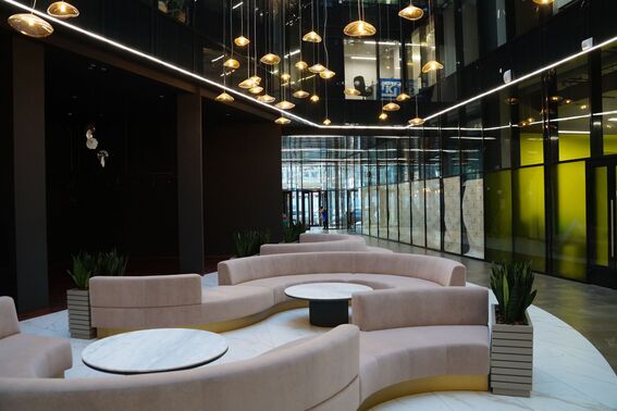 Освещение бизнес-центра в г.Санкт-Петербург