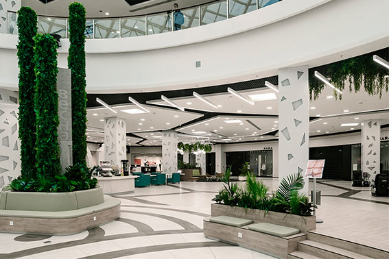 Светлые интерьеры ТРЦ «Весна», Москва