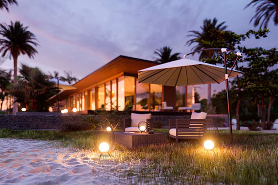 Подсветка пляжной и прилегающей территории отеля