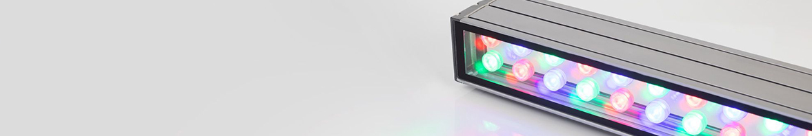 Линейные прожекторы LINE: яркие детали в архитектуре