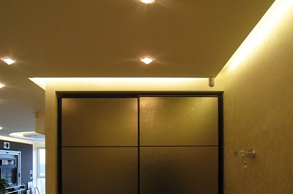 Необычное освещение для жилой квартиры