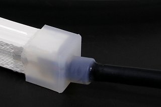 Заглушка силиконовая белая с выводом под провод для неоновой ленты 12×20 мм END-1220-C-WH