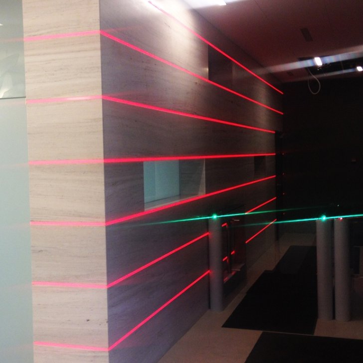 Декоративная подсветка стен светодиодной многоцветной лентой Arlight