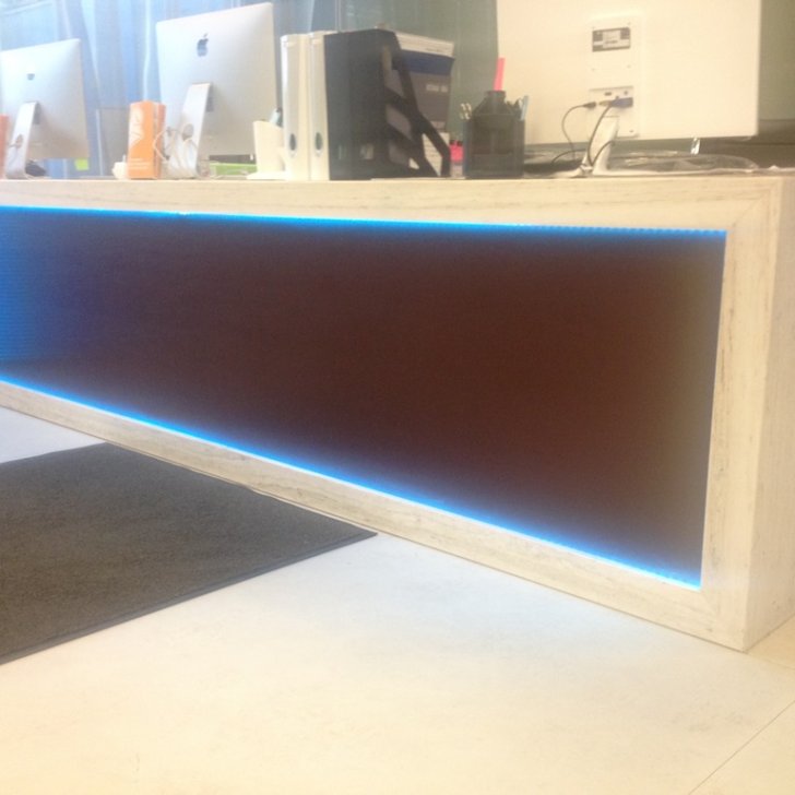 Стойка ресепшена с подсветкой светодиодной лентой Arlight