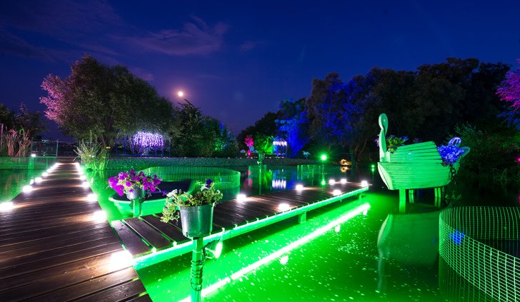 Светодиодная подсветка декоративного водоёма - пруда