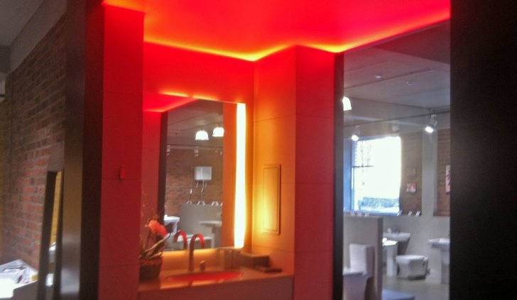 Подсветка зеркала многоцветной светодиодной лентой Arlight