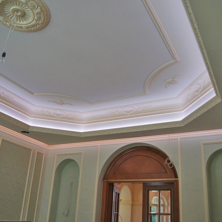 Светодиодная подсветка гостиной