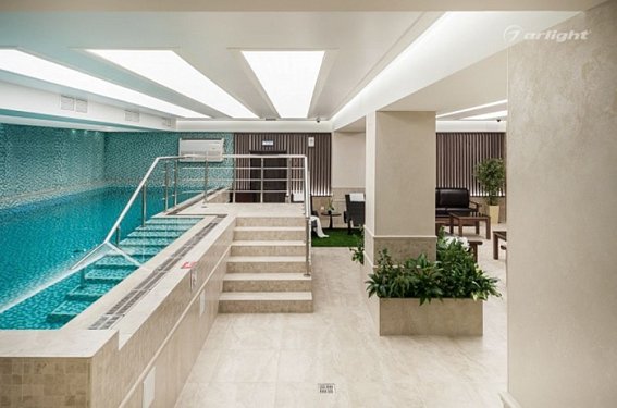 Освещение зоны с бассейном