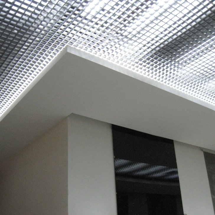 Потолок из гипсокартона со светодиодным освещением