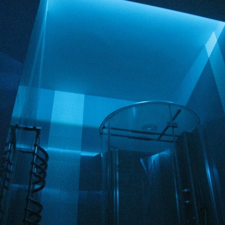 Светодиодная подсветка душевой