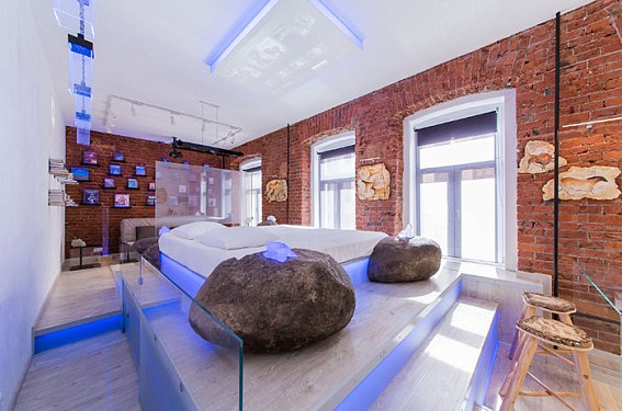 Атмосфера спокойствия со светодиодной подсветкой в квартире-студии