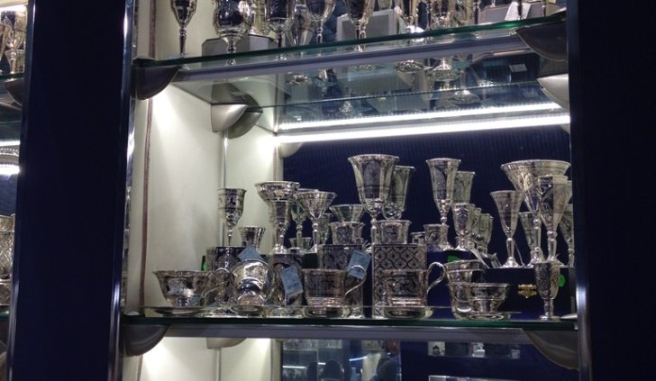 Светодиодная лента Arlight для подсветки стеклянных полок витрины