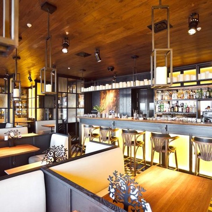 Светодиодная подсветка бара-ресторана