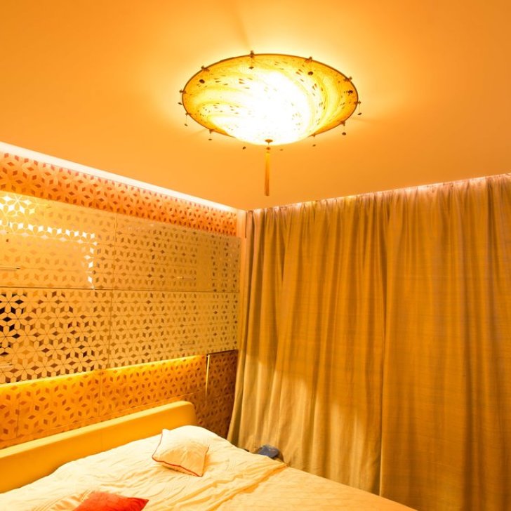 Светодиодная закарнизная подсветка в спальне