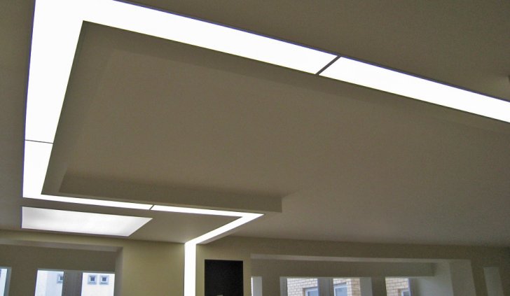 Светодиодное освещение c эффектом сплошной линии света