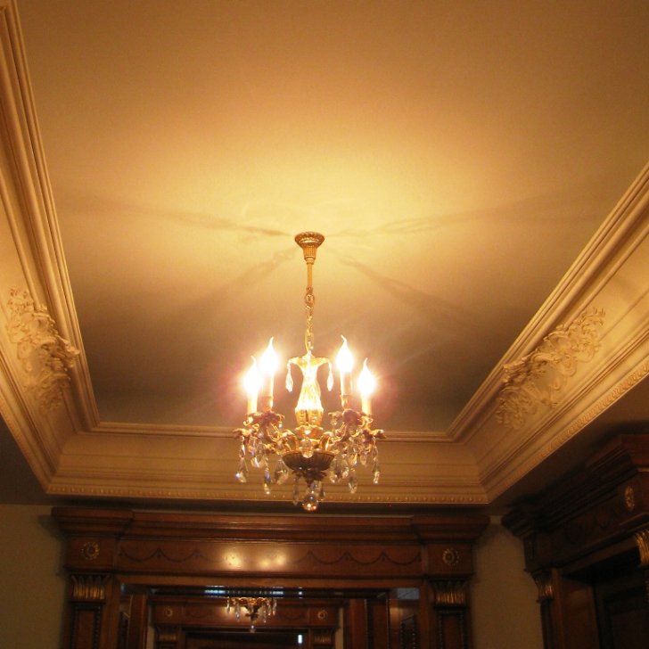 Освещение коридора люстрой со светодиодными лампами Arlight