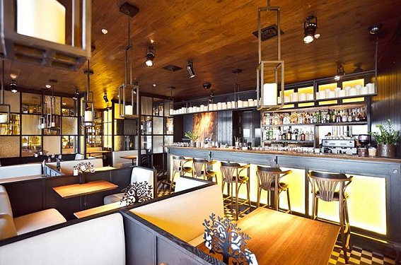 Светодиодное освещение в новом образе ресторана «Солнце» в Санкт-Петербурге