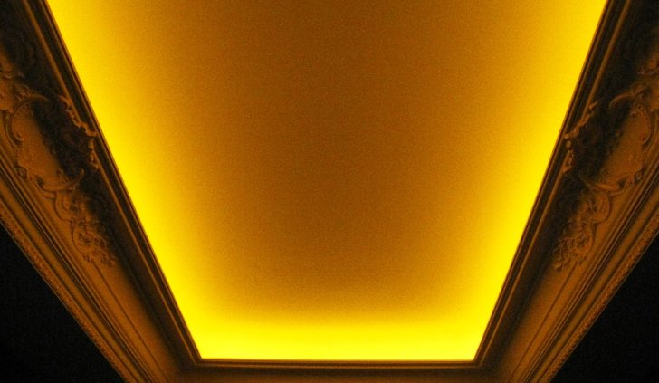 Светодиодная подсветка коридора