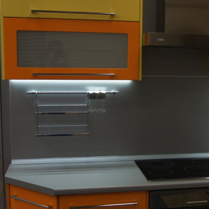 Освещение рабочей поверхности кухни светодиодной лентой Arlight