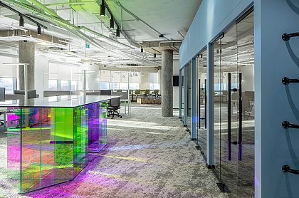 Освещение офиса Profi.ru