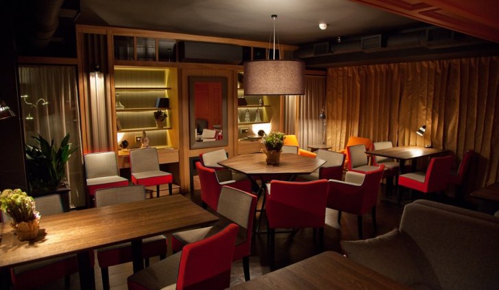 Подсветка полок светодиодной лентой Arlight