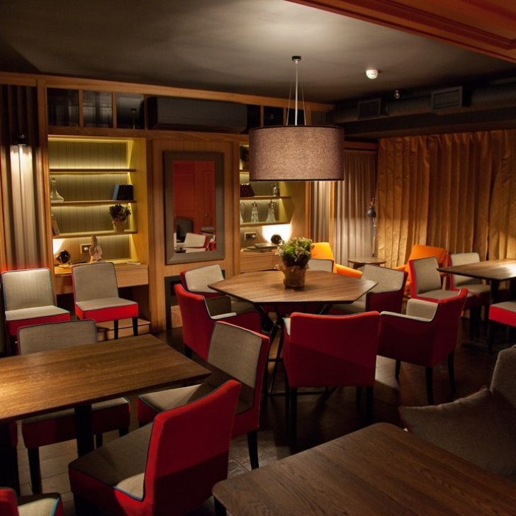 Подсветка полок светодиодной лентой Arlight