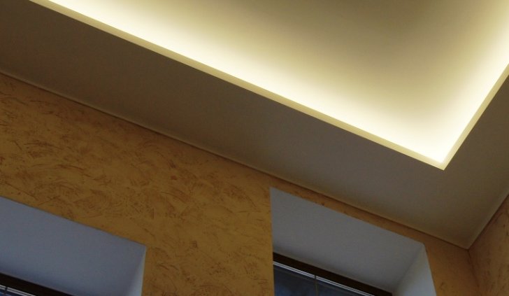 Светодиодное освещение лестничного хола