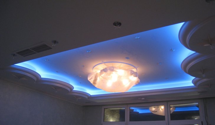 Светодиодная подсветка потолочного карниза цветной лентой Arlight