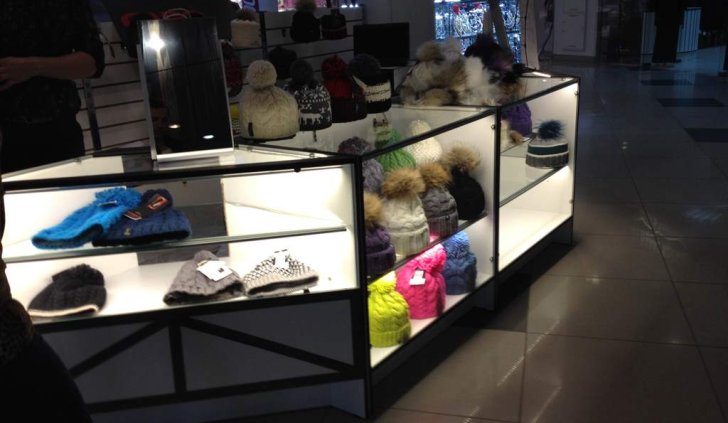 Освещение витрины светодиодной лентой Arlight в алюминиевом профиле