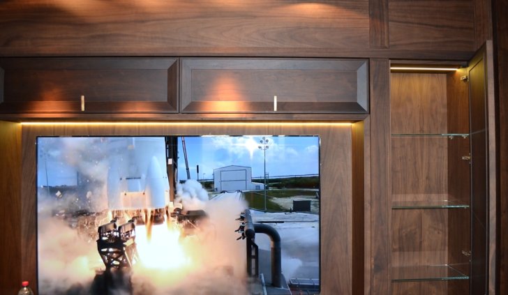 Светодиодная подсветка шкафа и ниши под телевизор