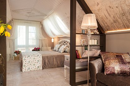 Светодиодная подсветка уютной спальни