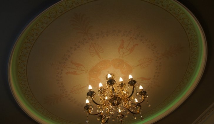 Светодиодная подсветка многоуровневого потолка