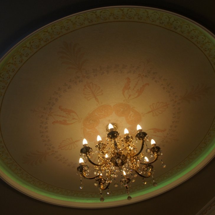 Светодиодная подсветка многоуровневого потолка