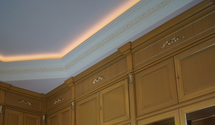 Закарнизная подсветка светодиодной лентой Arlight