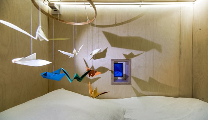 Контурная светодиодная подсветка кровати