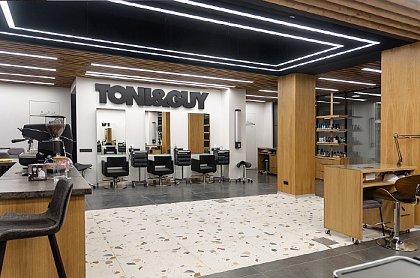 Современное освещение салона красоты в Перми