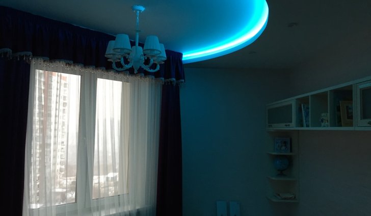 Закарнизная подсветка кухни многоцветной RGB лентой Arlight