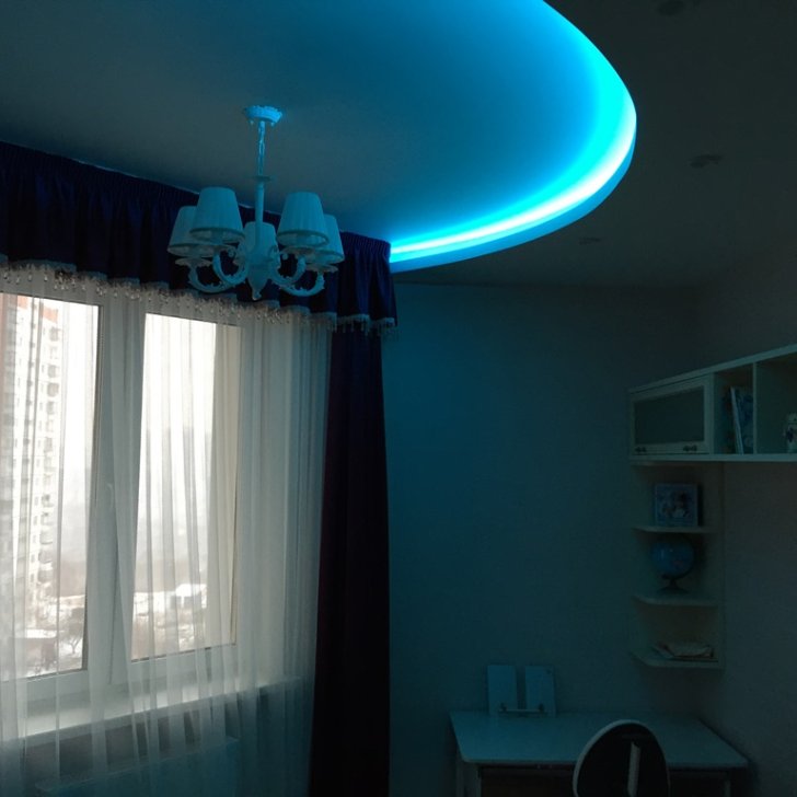 Закарнизная подсветка кухни многоцветной RGB лентой Arlight