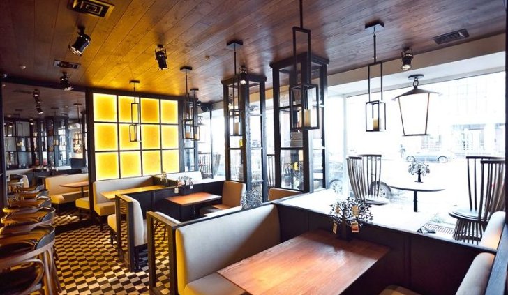 Светодиодное освещение и подсветка бара-ресторана с использованием светодиодной ленты Arlight