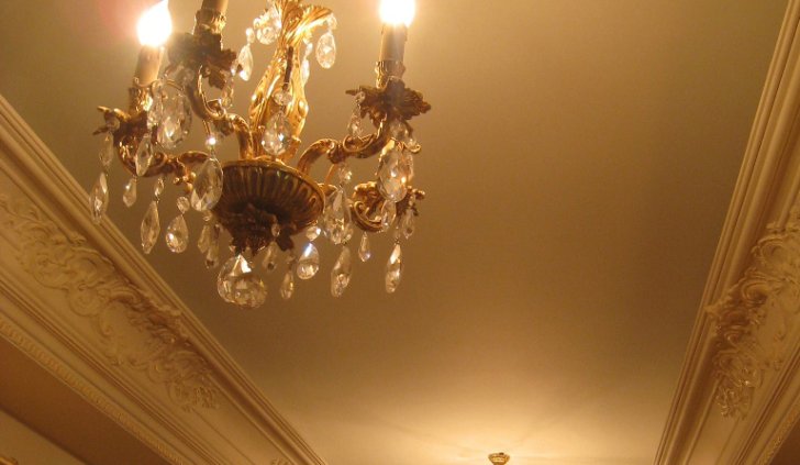 Освещение коридора люстрами со светодиодными лампами Arlight