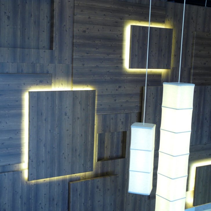 Светодиодная подсветка декоративных элементов стены