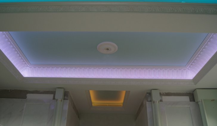 Зонирование гостиной светодиодной лентой Arlight