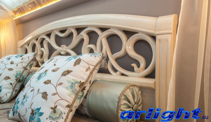 Мягкая светодиодная подсветка над изголовьем кровати