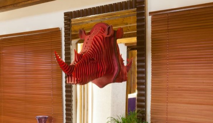 Декоративная светодиодная подсветка на даче