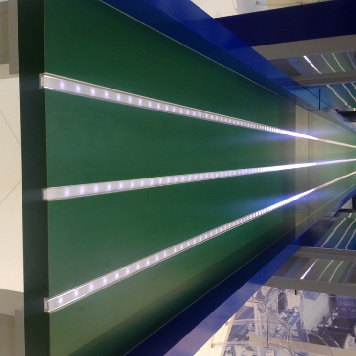 Световые светодиодные дорожки с эффектом 