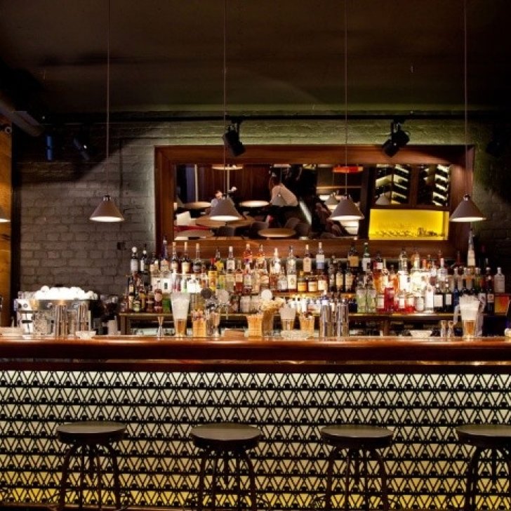 Подсветка барной стойки светодиодной лентой Arlight